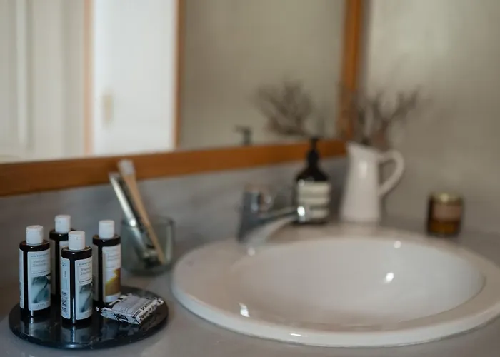 Lotos Semesteranläggning (resort) Kini